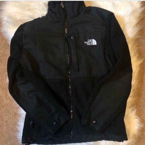 The North Face Jackets & Blazers - The north face denali fleece classic jacket small